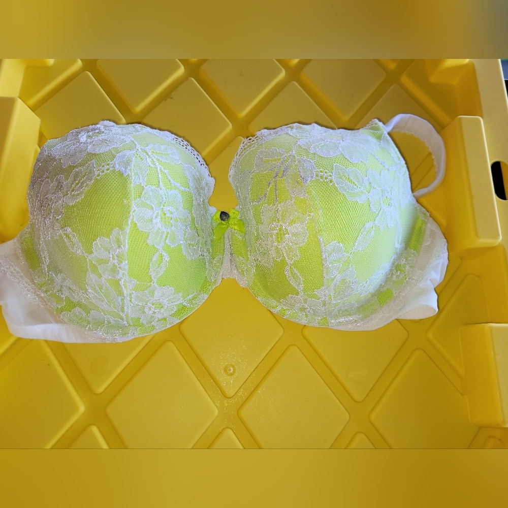 Victoria's Secret White Bra